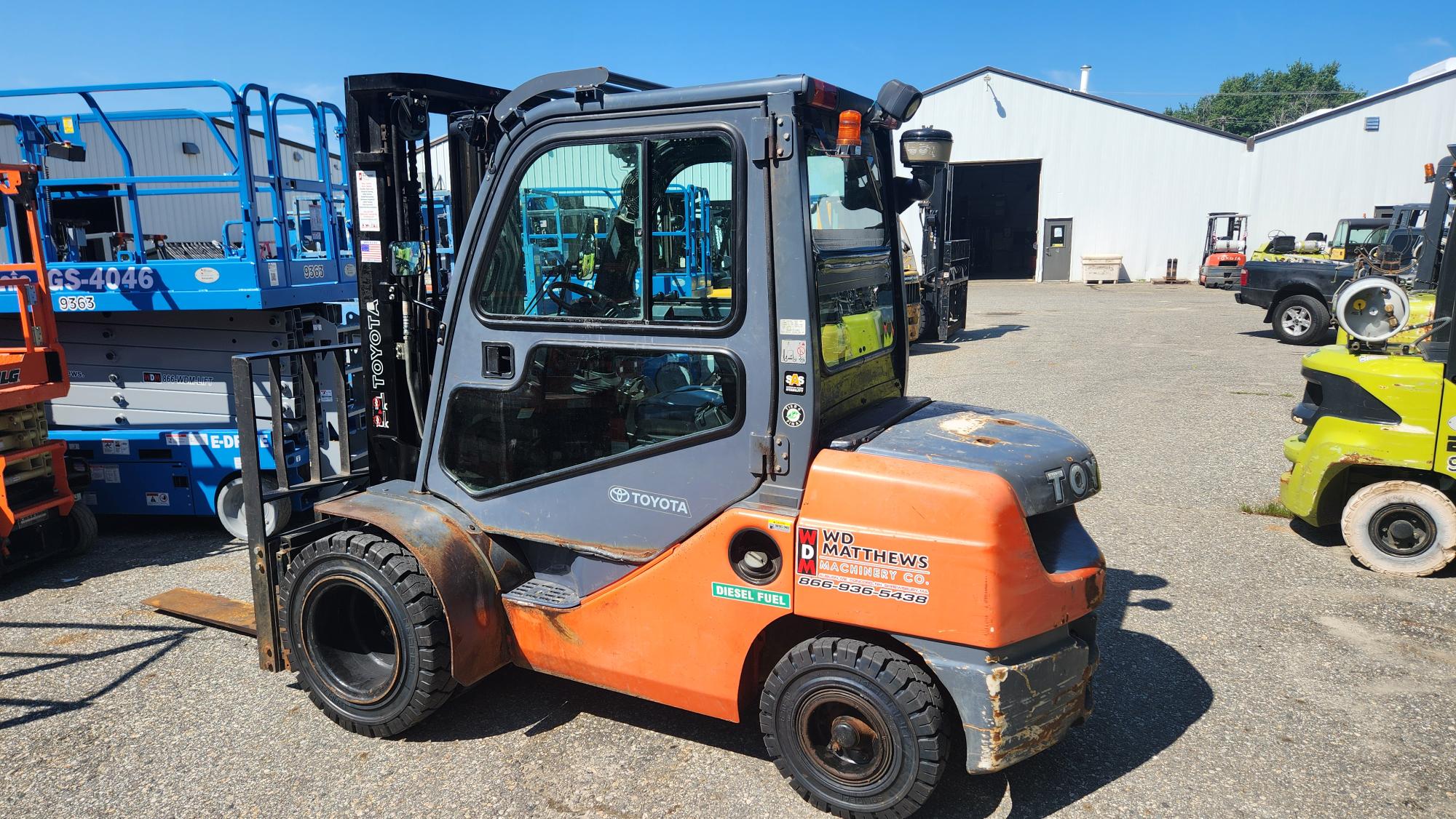 Toyota 8FDU32 Used Forklift